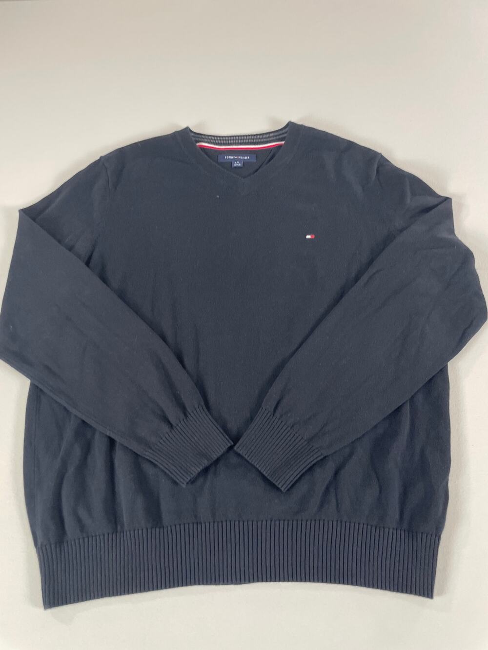 Tommy Hilfiger Classic V‑Neck Pullover Knit Sweater Black Embroidered Logo Sz L